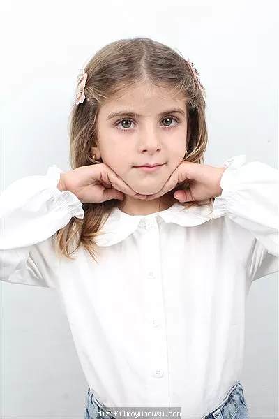 Çocuk Oyuncular Adayımız İkra