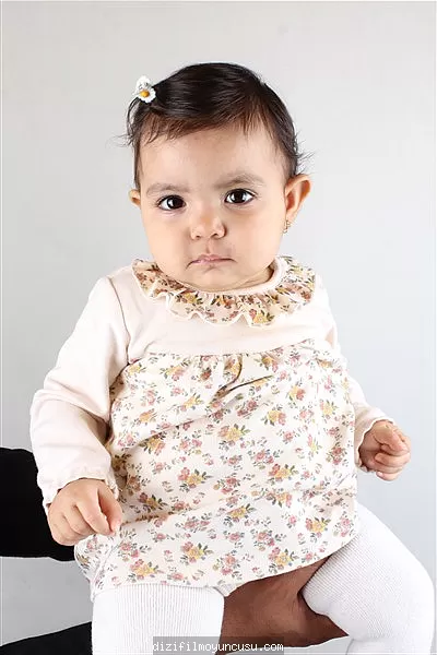 Çocuk Oyuncular Adayımız Afra
