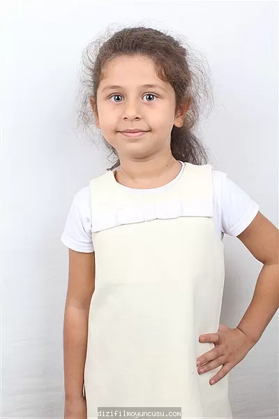 Çocuk Oyuncular Adayımız Zümra